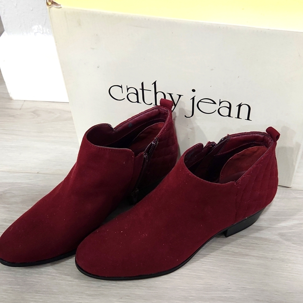 Cathy Jean Women's Red Ankle Boots